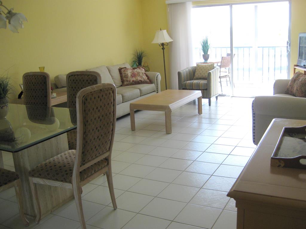 HUNTINGTON LAKES SECT 2 - Residential