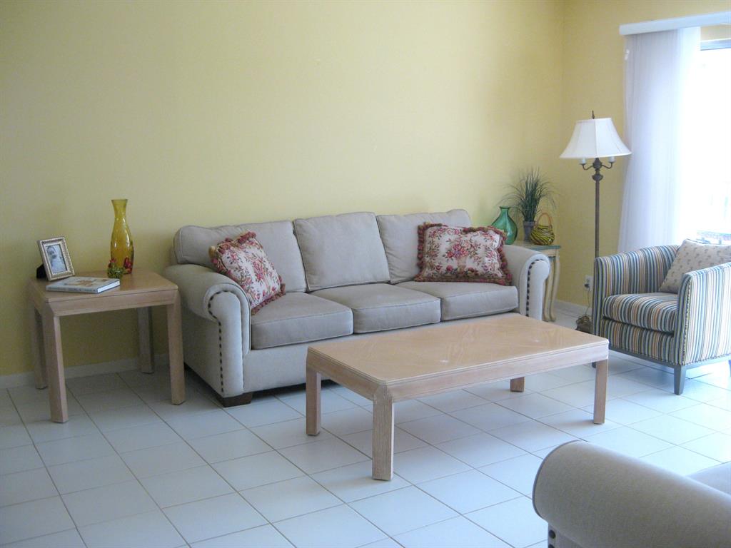 HUNTINGTON LAKES SECT 2 - Residential