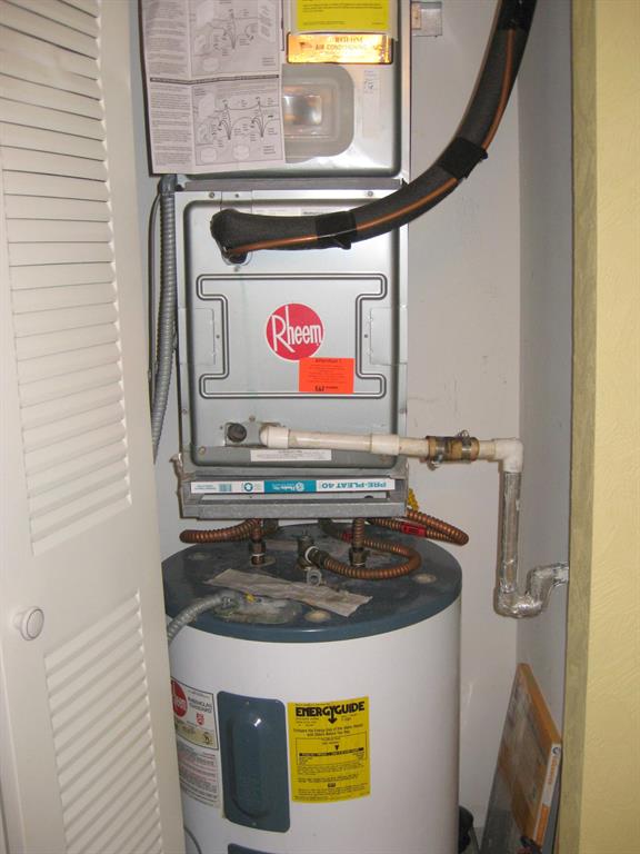 HUNTINGTON LAKES SECT 2 - Residential