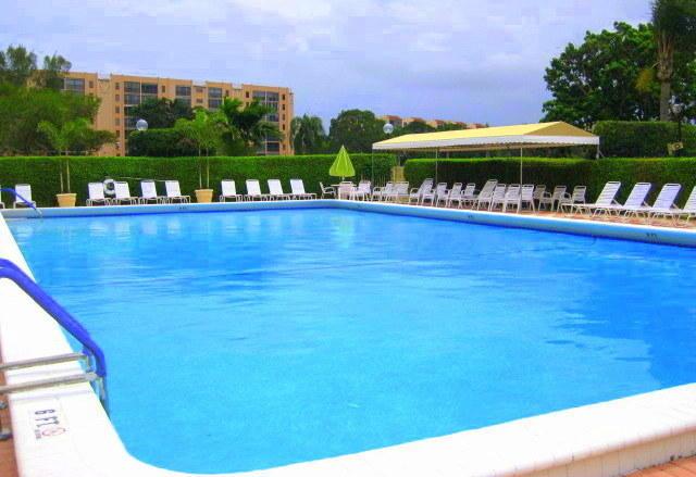 HUNTINGTON LAKES SECT 2 - Residential