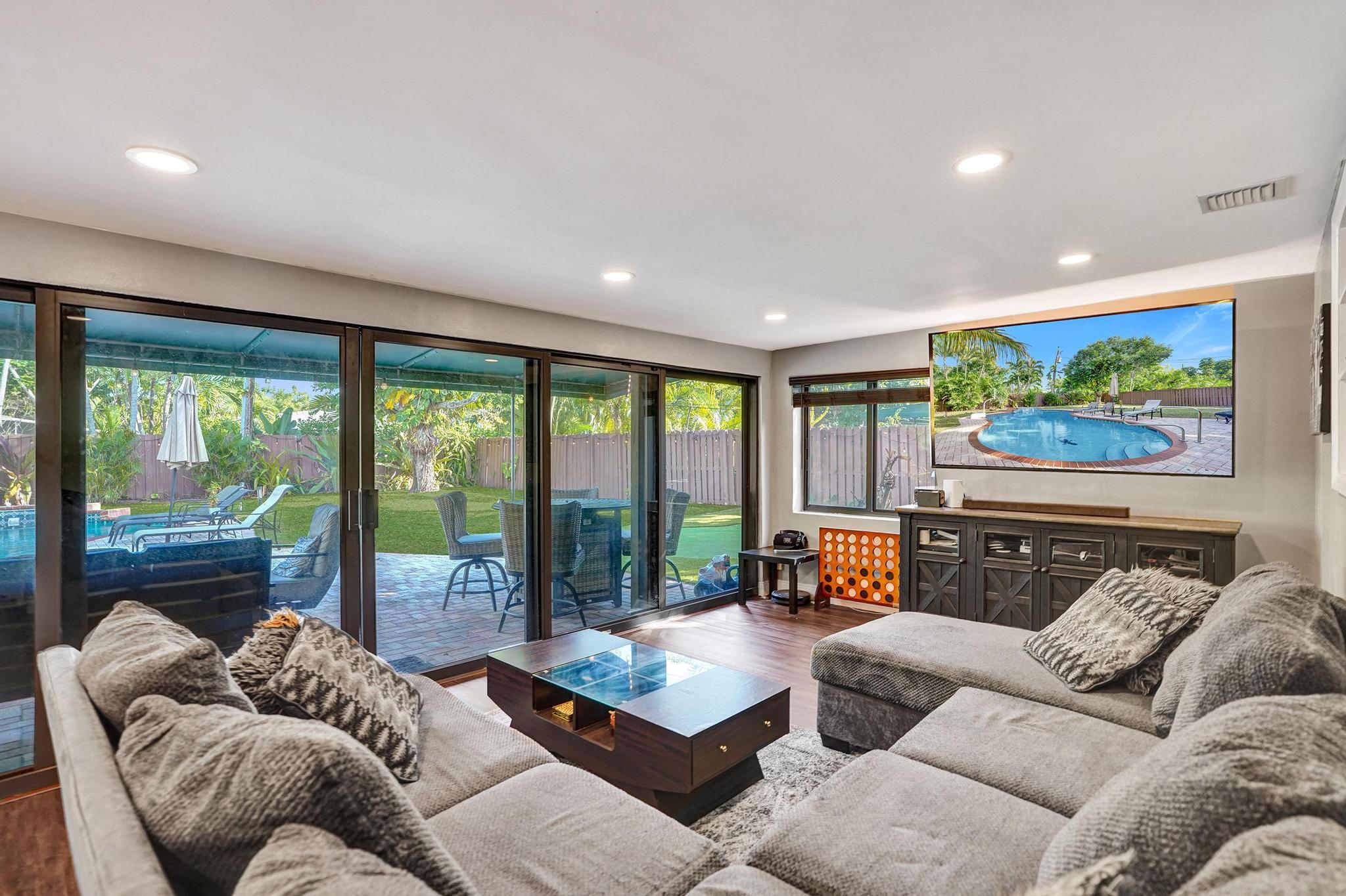 1728 NE 17th Terrace