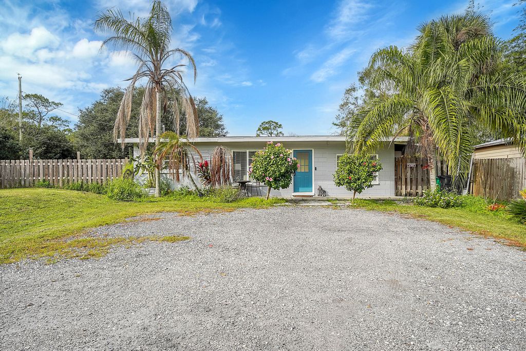 Photo of 715 S Jenkins Road, Fort Pierce, FL 34947 (MLS # R11054455)