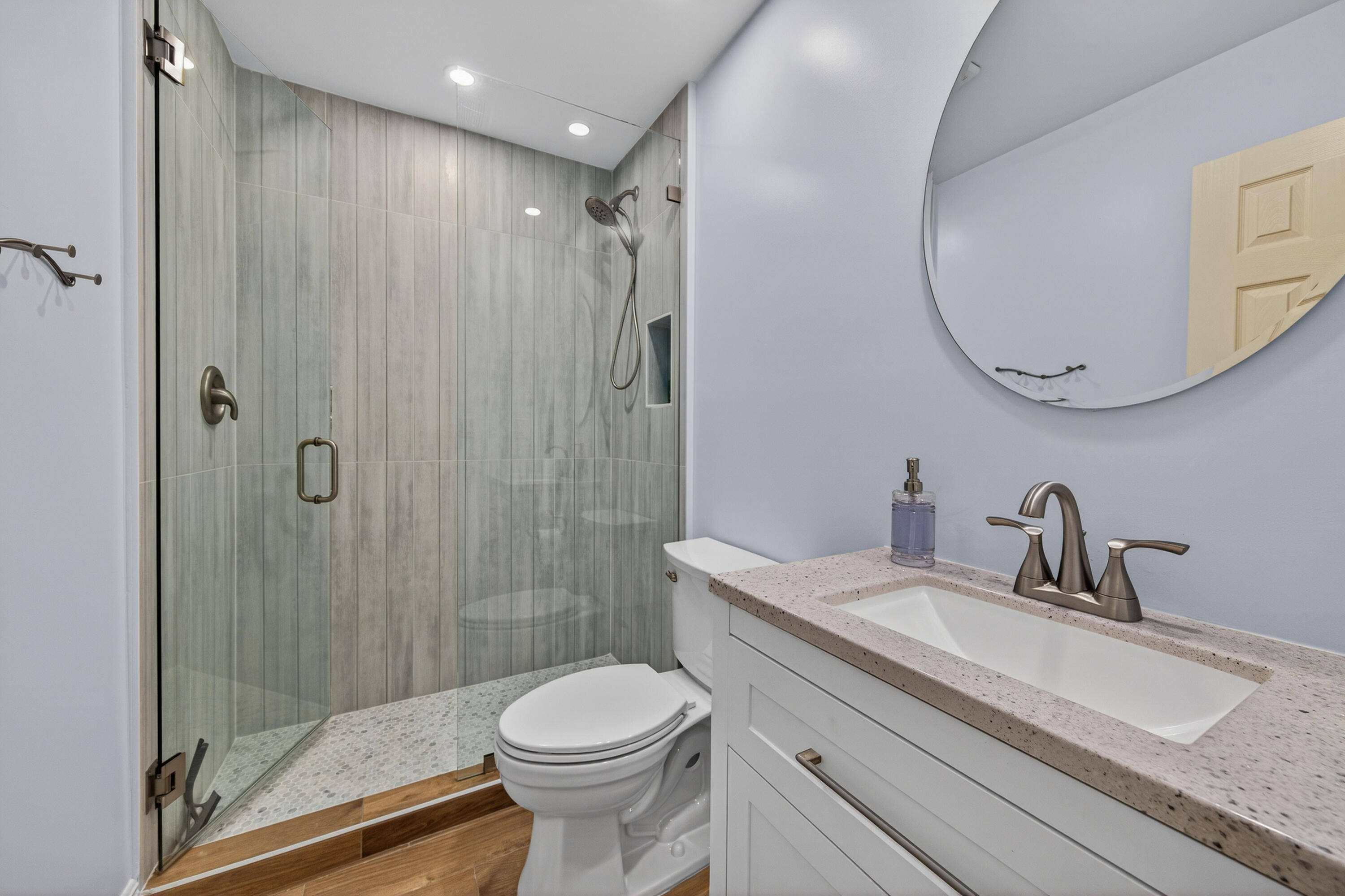 HILLSBORO IMPERIAL APTS CONDO - Residential