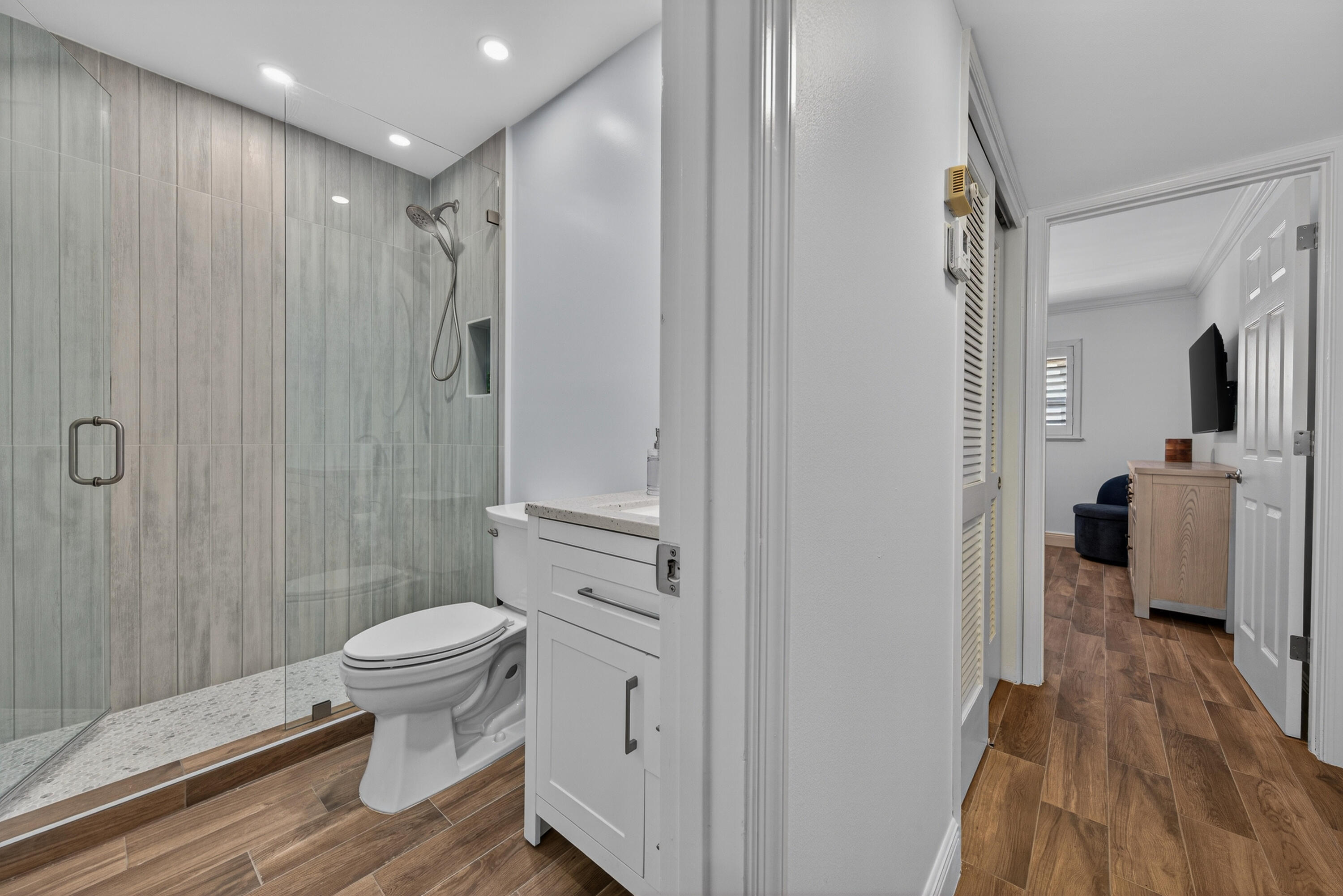 HILLSBORO IMPERIAL APTS CONDO - Residential