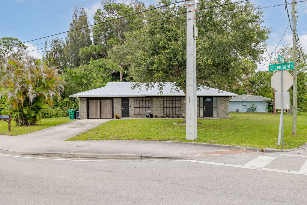 PORT ST LUCIE SECTION 30 - Residential