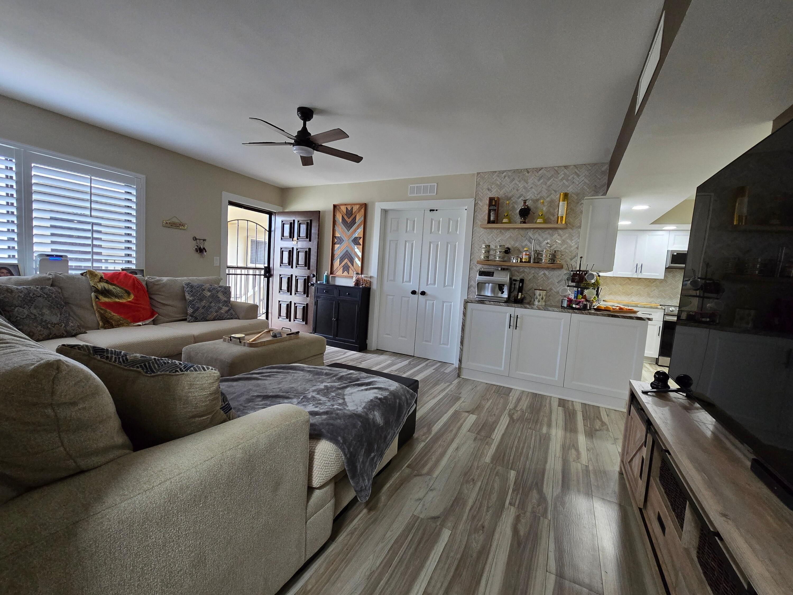 5280 Las Verdes Circle 306