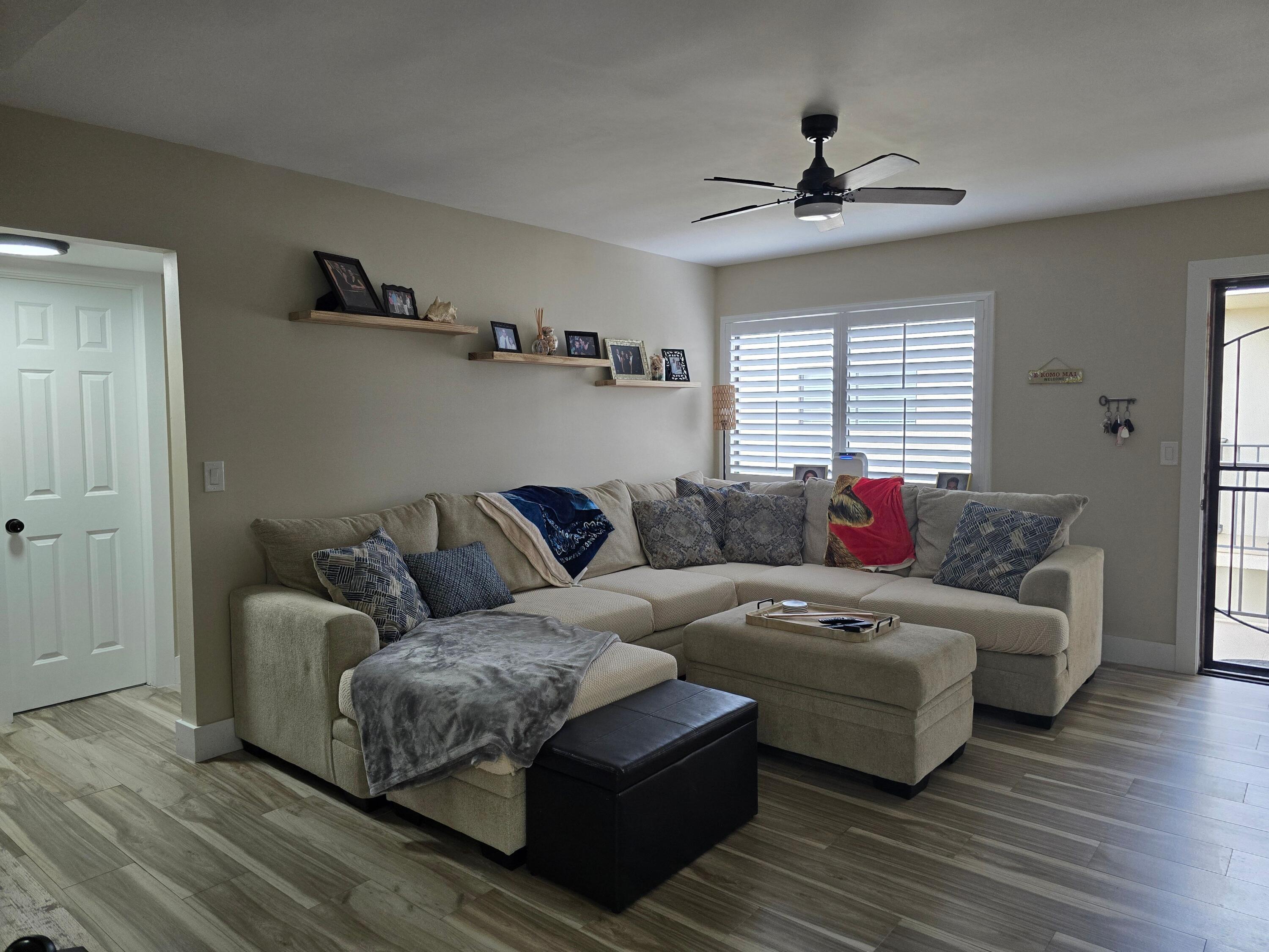 5280 Las Verdes Circle 306
