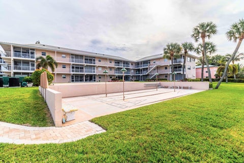 Tiny photo for 745 SE 19TH Avenue #124, Deerfield Beach, FL 33441 (MLS # B26084545)