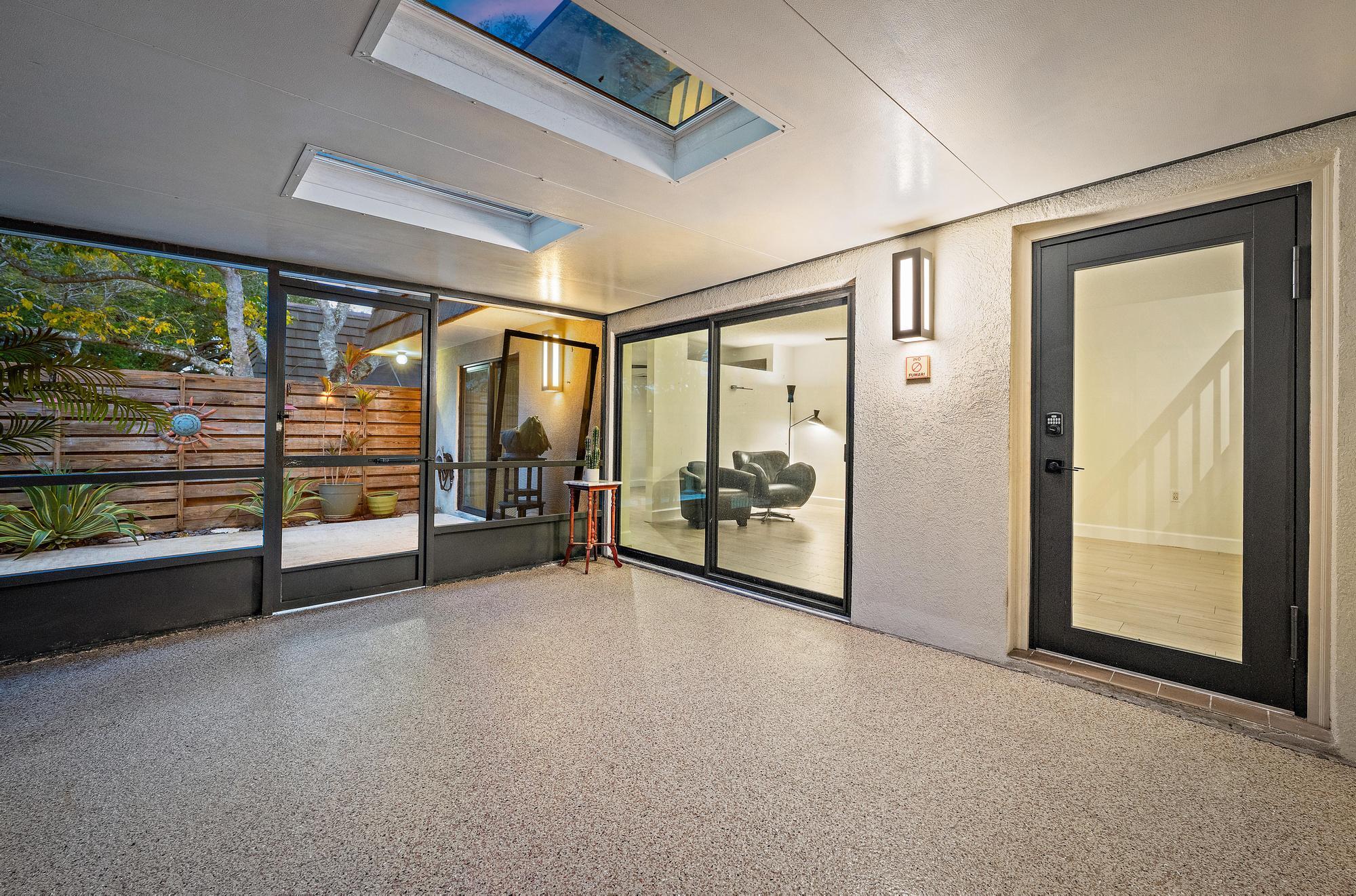 GLENWOOD TWNHS - Residential