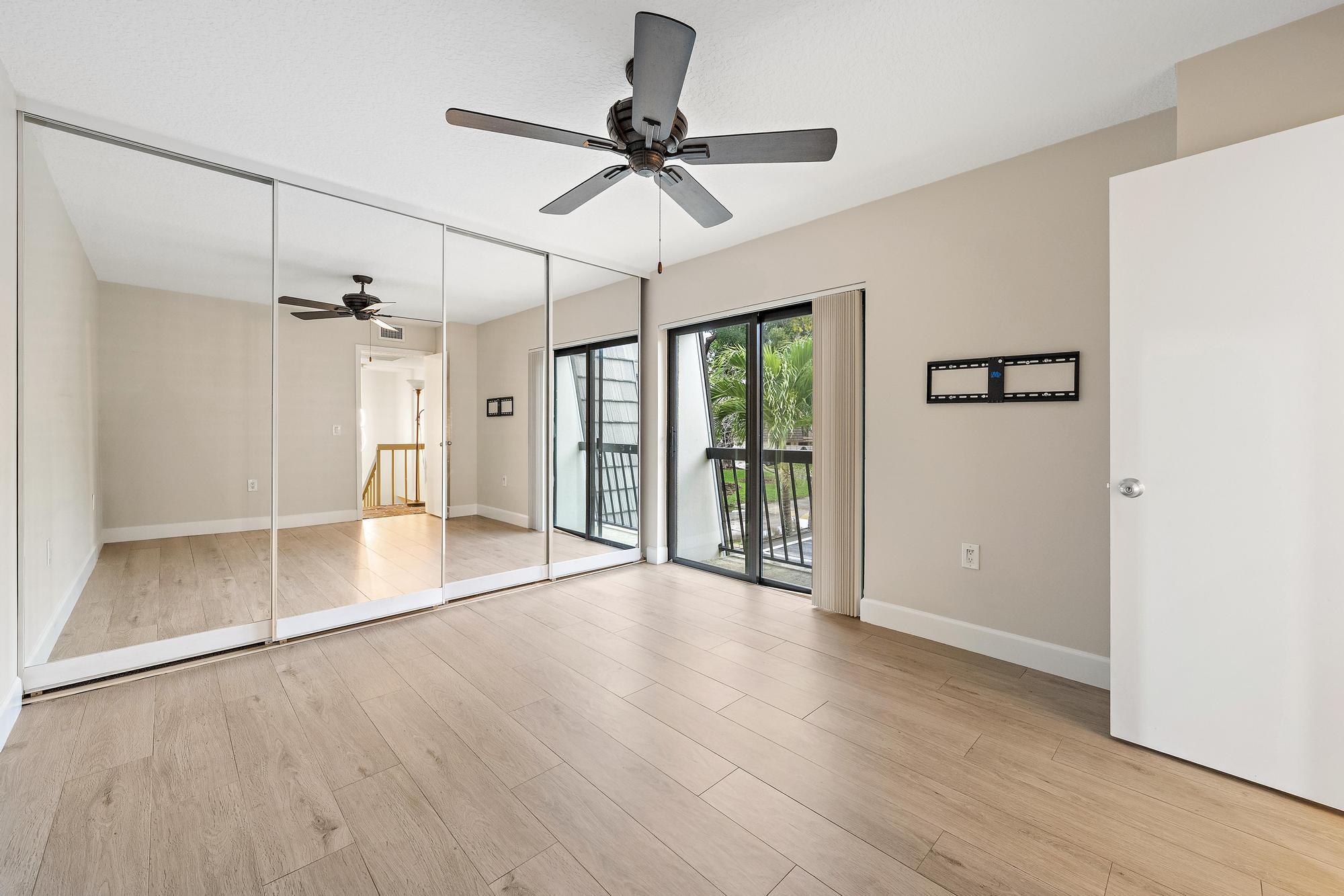 GLENWOOD TWNHS - Residential