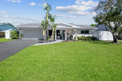 635 Jaeger Drive, Delray Beach, FL MLS: R11074785