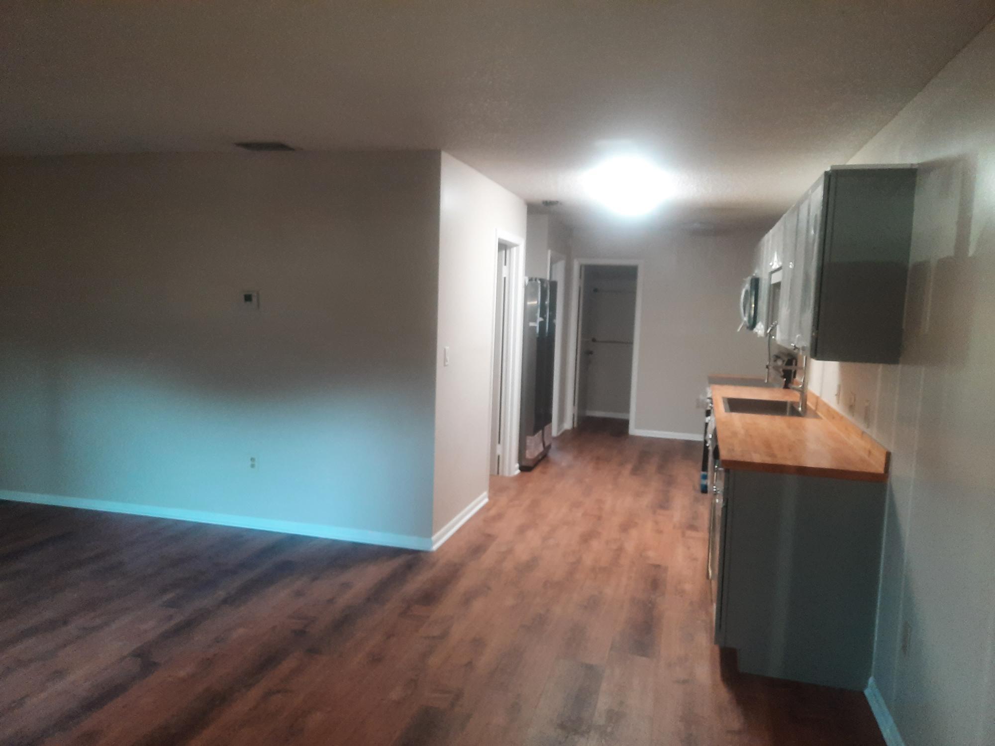 ISLAND HOUSE - Residential Lease