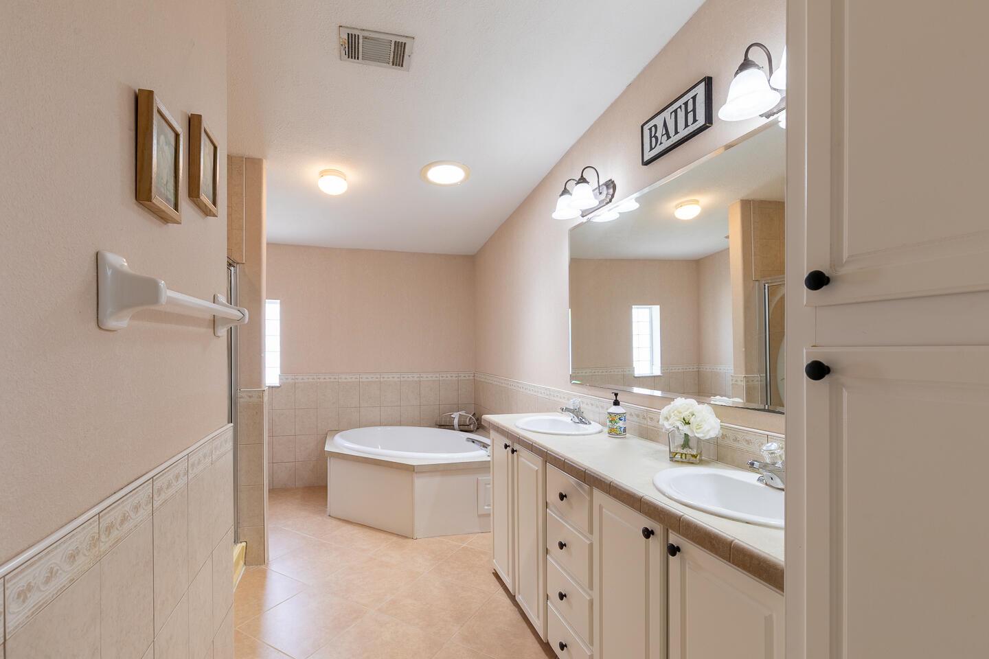 Port St Lucie, Florida 34952, United States, 3 Bedrooms Bedrooms, ,2 BathroomsBathrooms,Residential,Active,213885