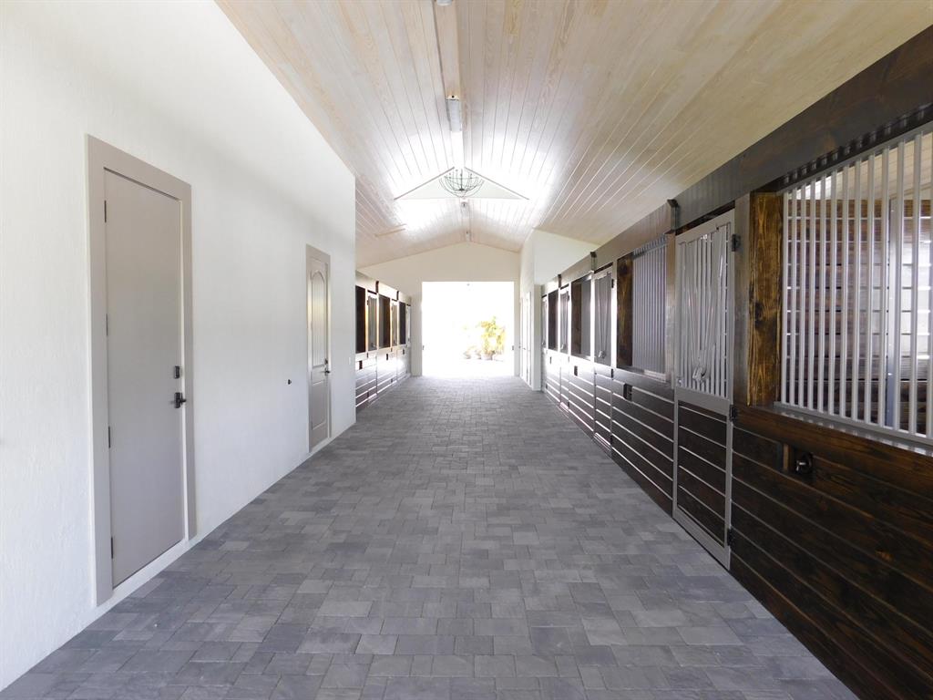 SADDLE TRAIL PARK OF WELL - Residential