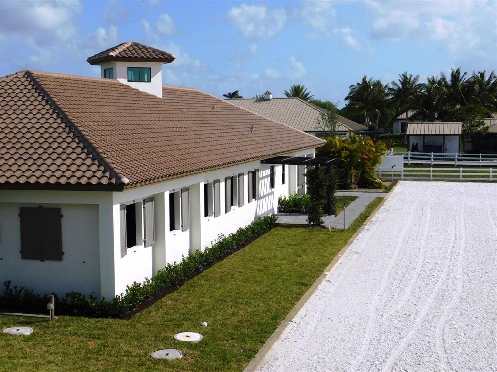 SADDLE TRAIL PARK OF WELL - Residential