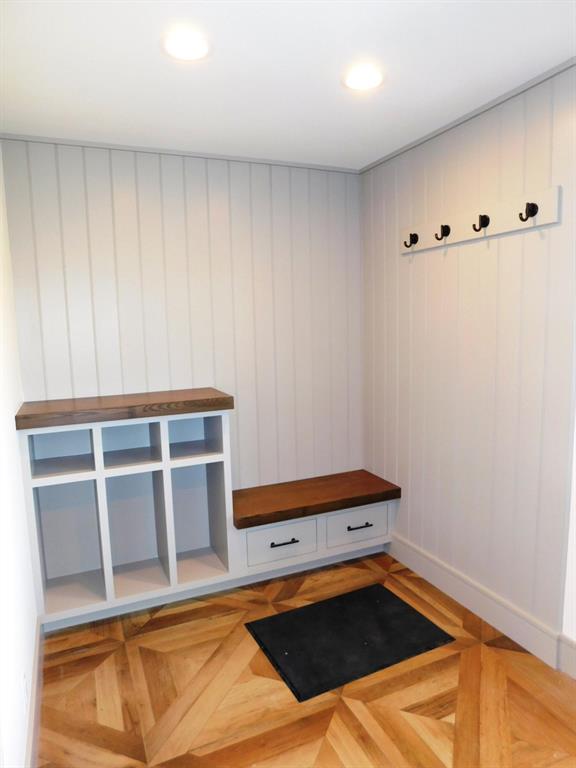 SADDLE TRAIL PARK OF WELL - Residential