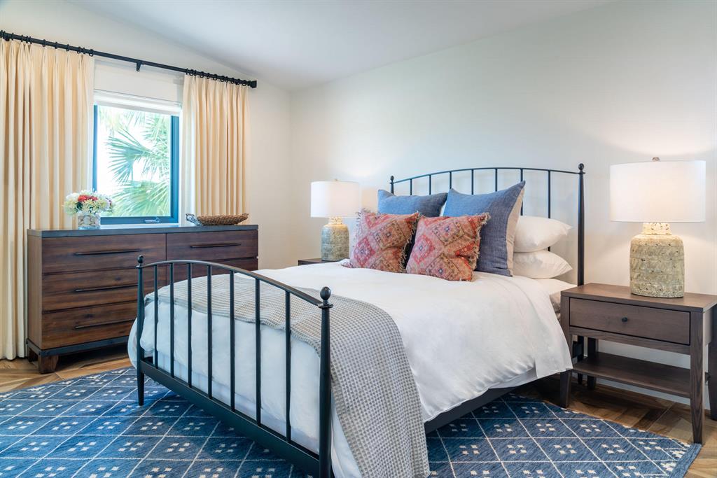 SADDLE TRAIL PARK OF WELL - Residential