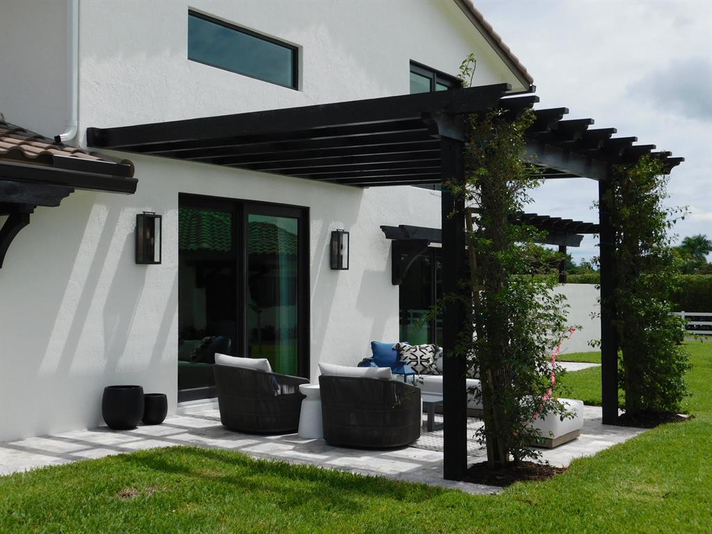 SADDLE TRAIL PARK OF WELL - Residential