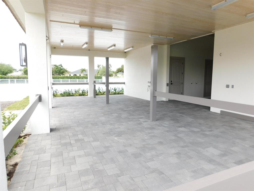 SADDLE TRAIL PARK OF WELL - Residential