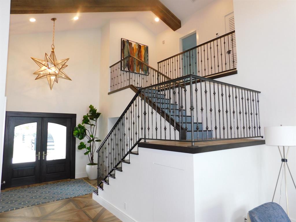 SADDLE TRAIL PARK OF WELL - Residential