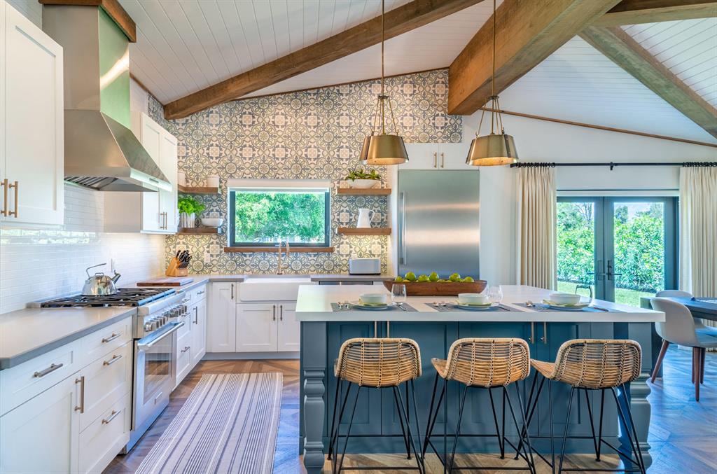 SADDLE TRAIL PARK OF WELL - Residential