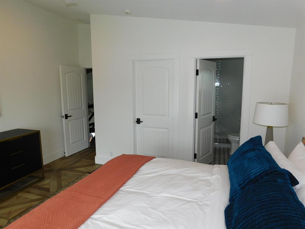 SADDLE TRAIL PARK OF WELL - Residential