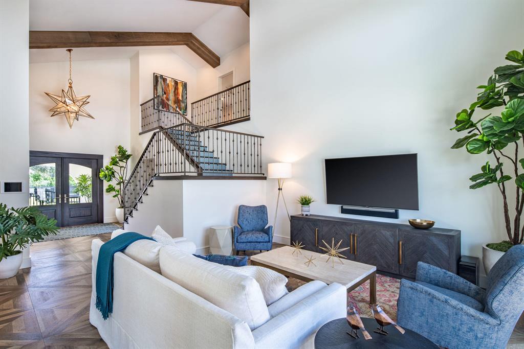 SADDLE TRAIL PARK OF WELL - Residential