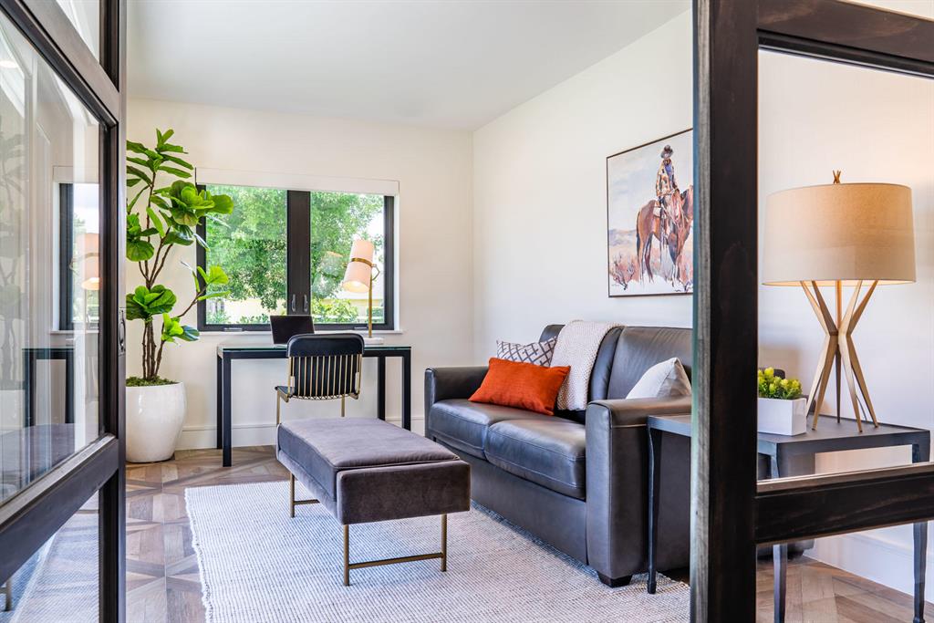 SADDLE TRAIL PARK OF WELL - Residential