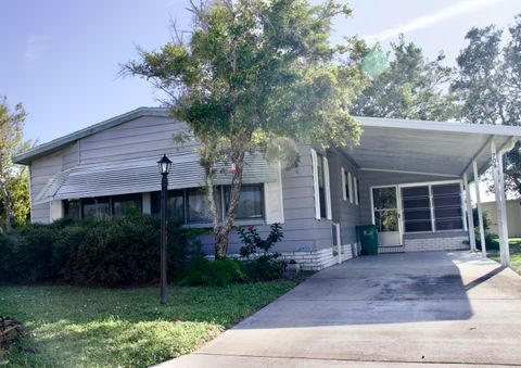 A home in Barefoot Bay