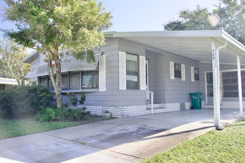 A home in Barefoot Bay