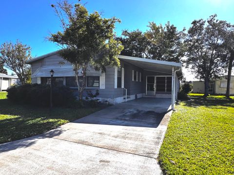 A home in Barefoot Bay