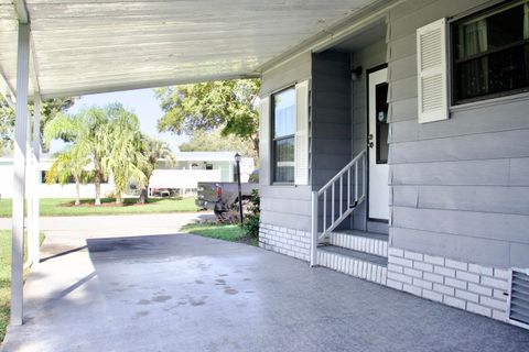 A home in Barefoot Bay