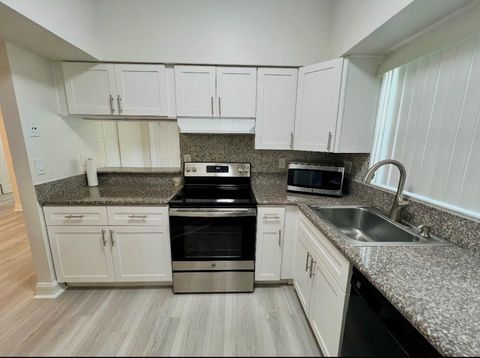 1761 NW 96th Terrace 3E Hollywood FL 33024