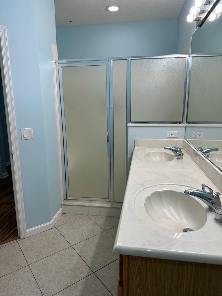 CASTLE PINES CONDOMINIUM - Residential Lease