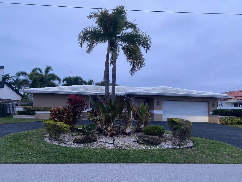 Photo of 47 Fort Royal Island, Fort Lauderdale, FL 33308 (MLS # B26003695)