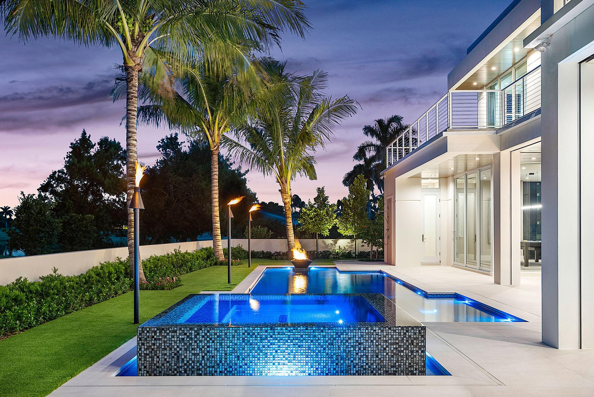 ROYAL PALM YACHT & COUNTR - Residential