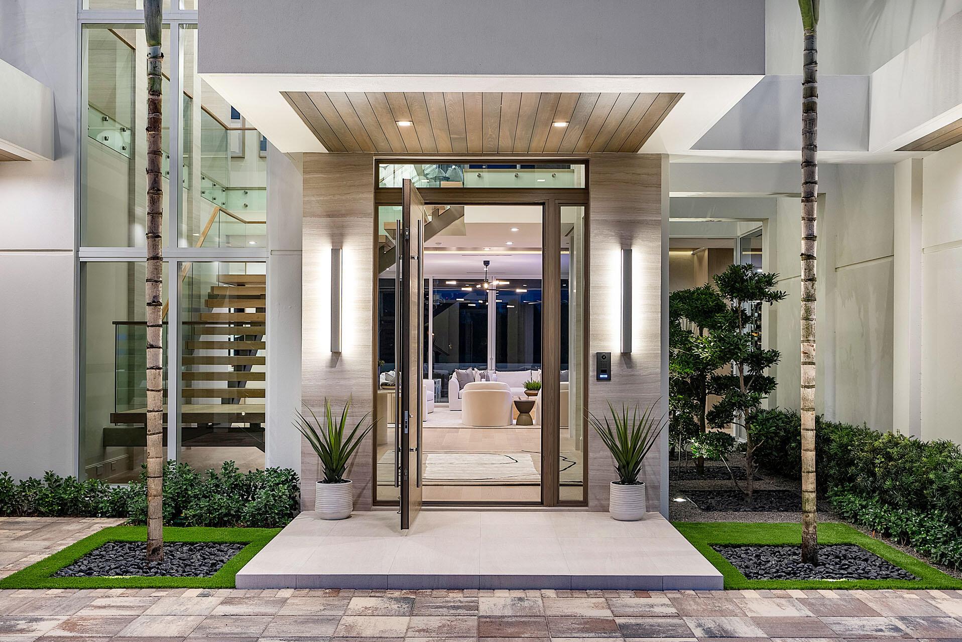 ROYAL PALM YACHT & COUNTR - Residential