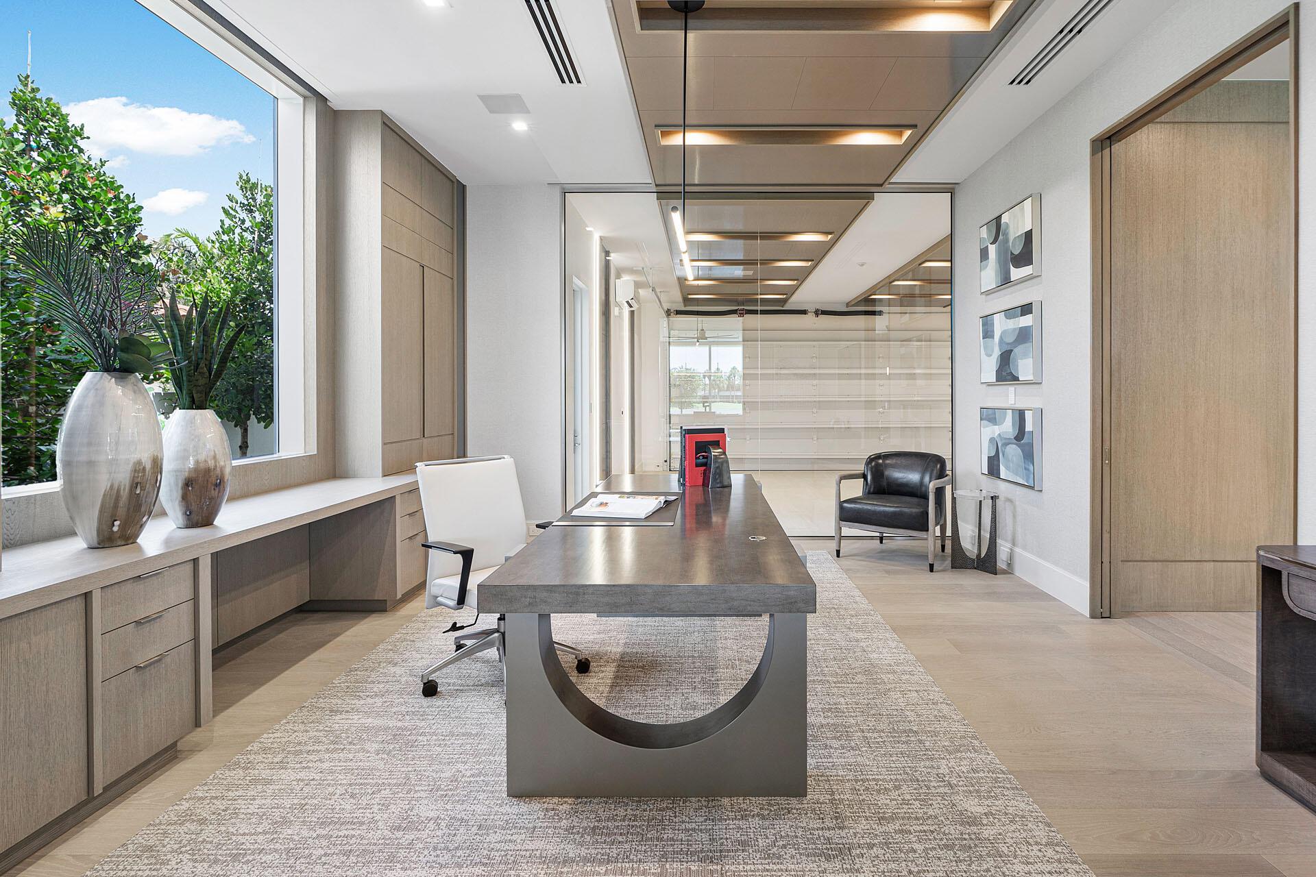 ROYAL PALM YACHT & COUNTR - Residential