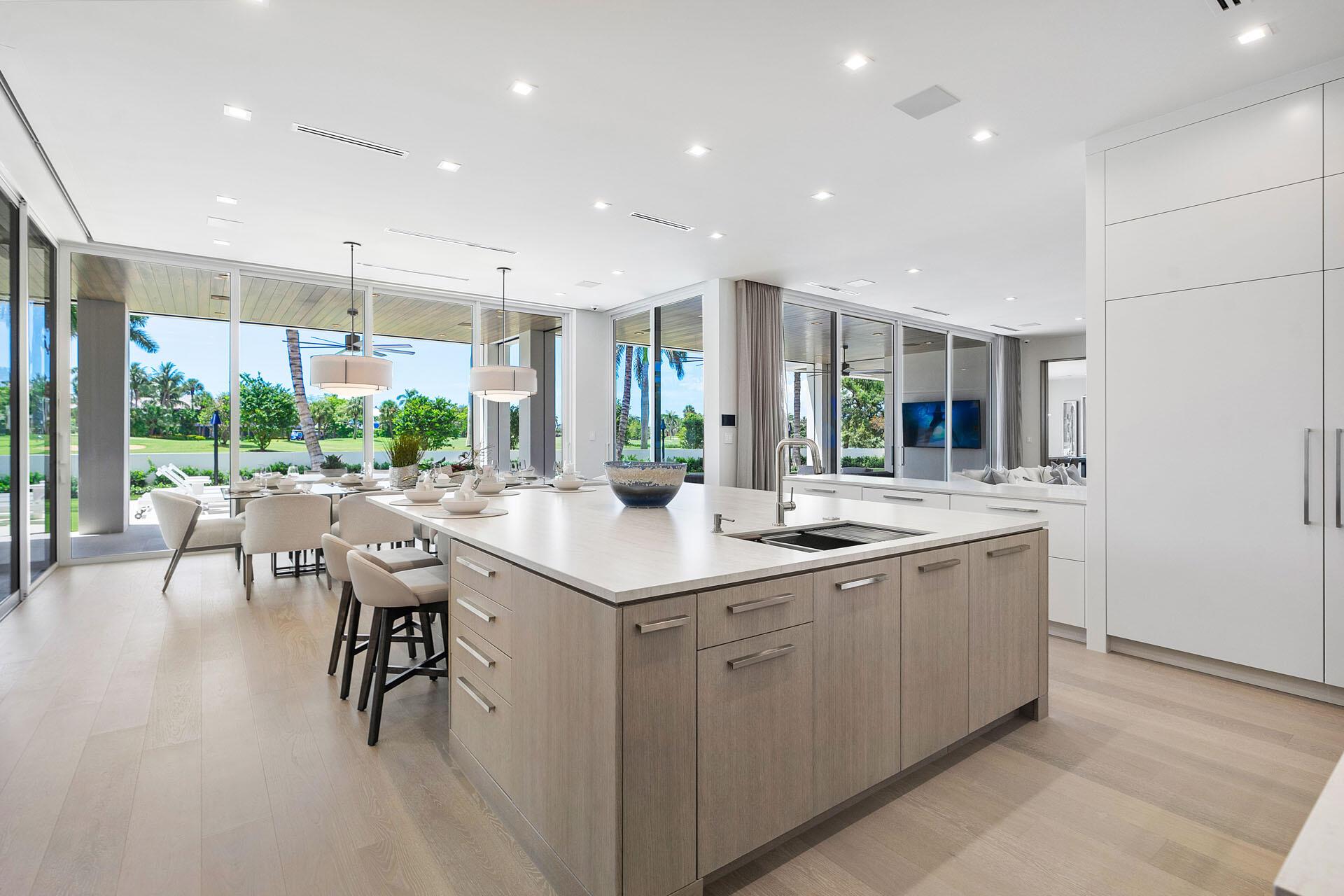 ROYAL PALM YACHT & COUNTR - Residential