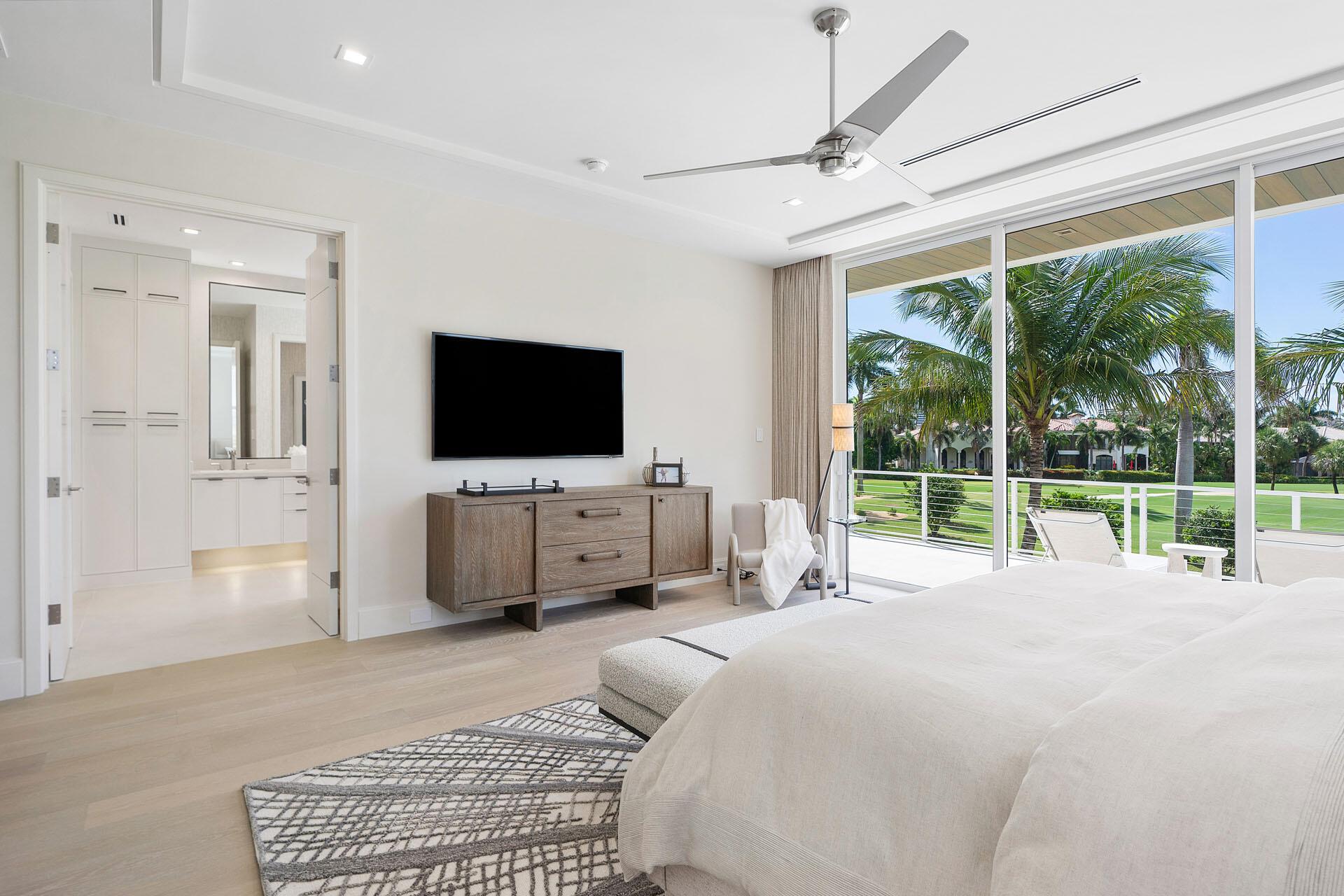 ROYAL PALM YACHT & COUNTR - Residential