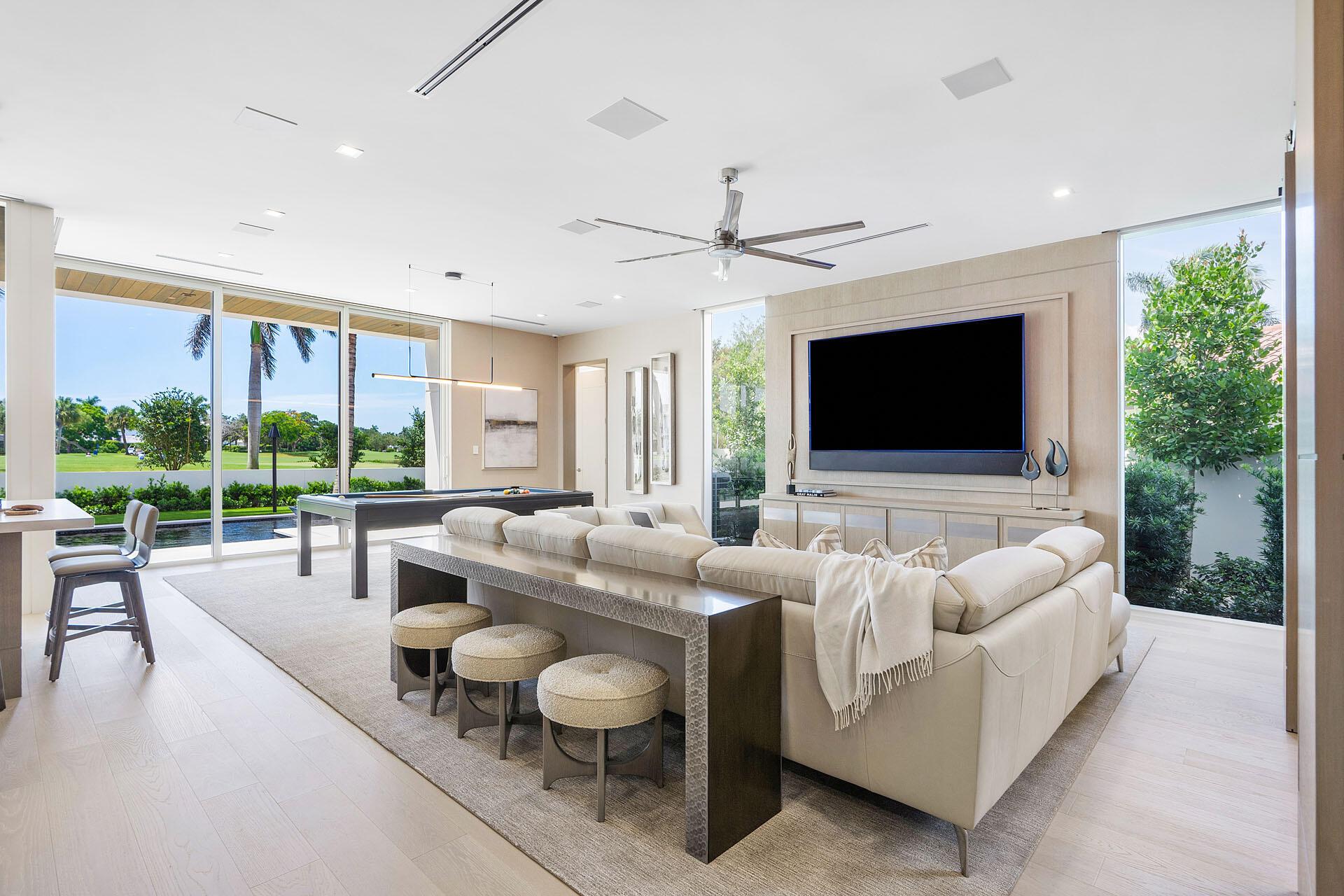 ROYAL PALM YACHT & COUNTR - Residential