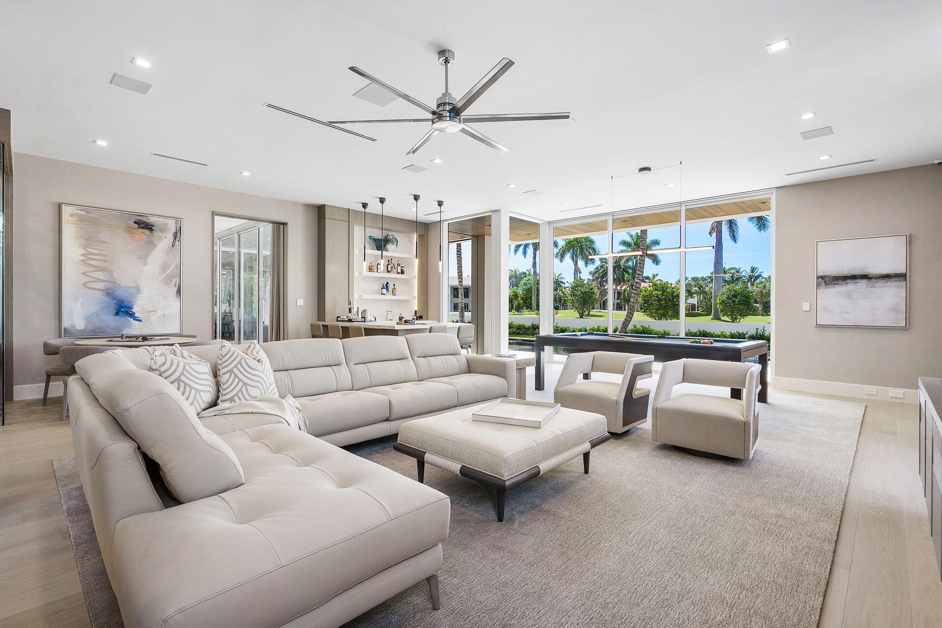 ROYAL PALM YACHT & COUNTR - Residential