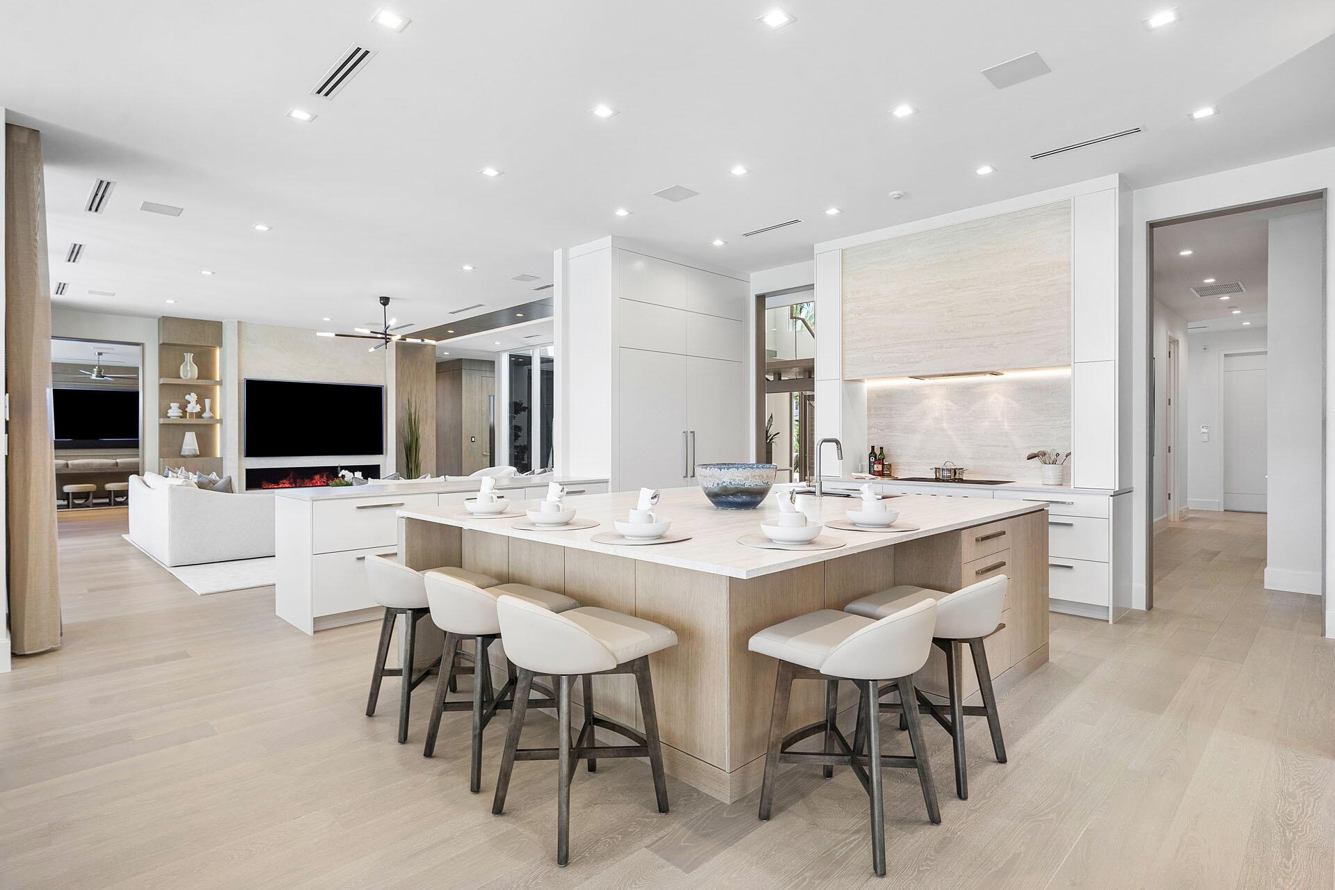 ROYAL PALM YACHT & COUNTR - Residential