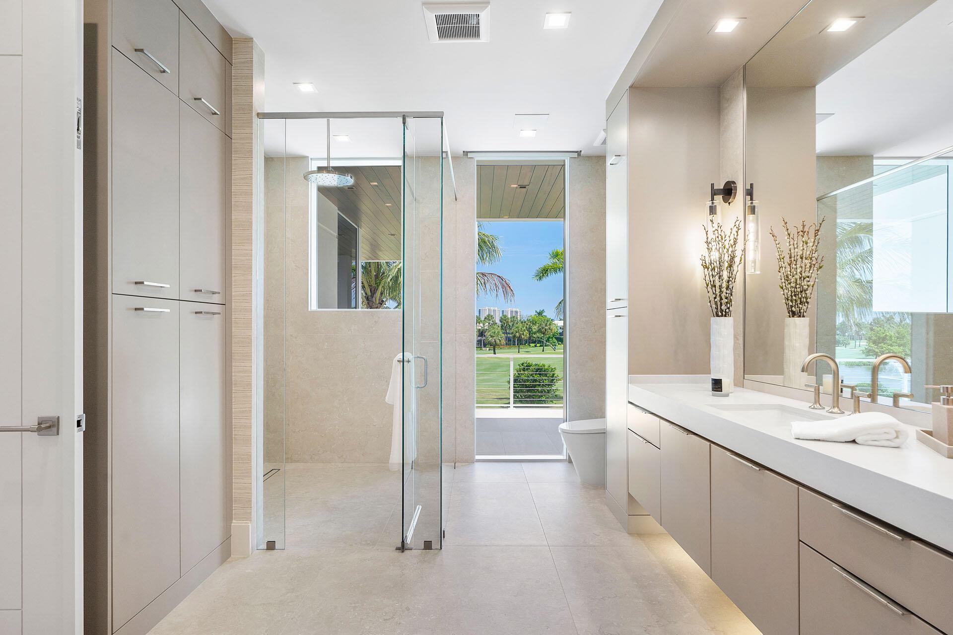 ROYAL PALM YACHT & COUNTR - Residential