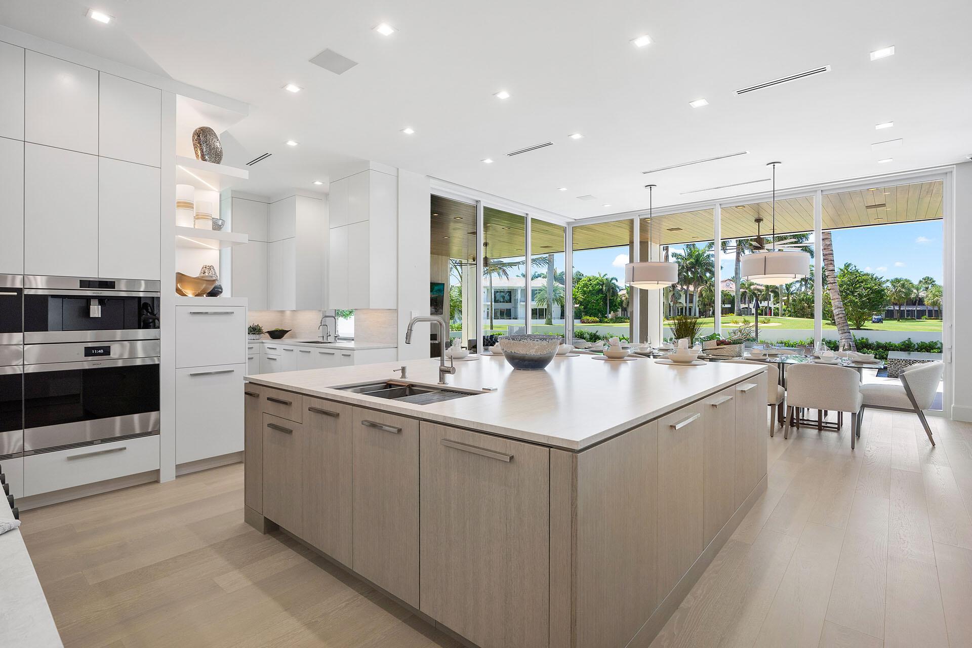 ROYAL PALM YACHT & COUNTR - Residential