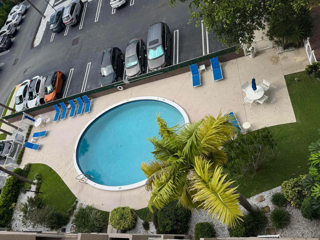 Photo of 777 S FEDERAL Highway #RP605, Pompano Beach, FL 33062 (MLS # B26064558)