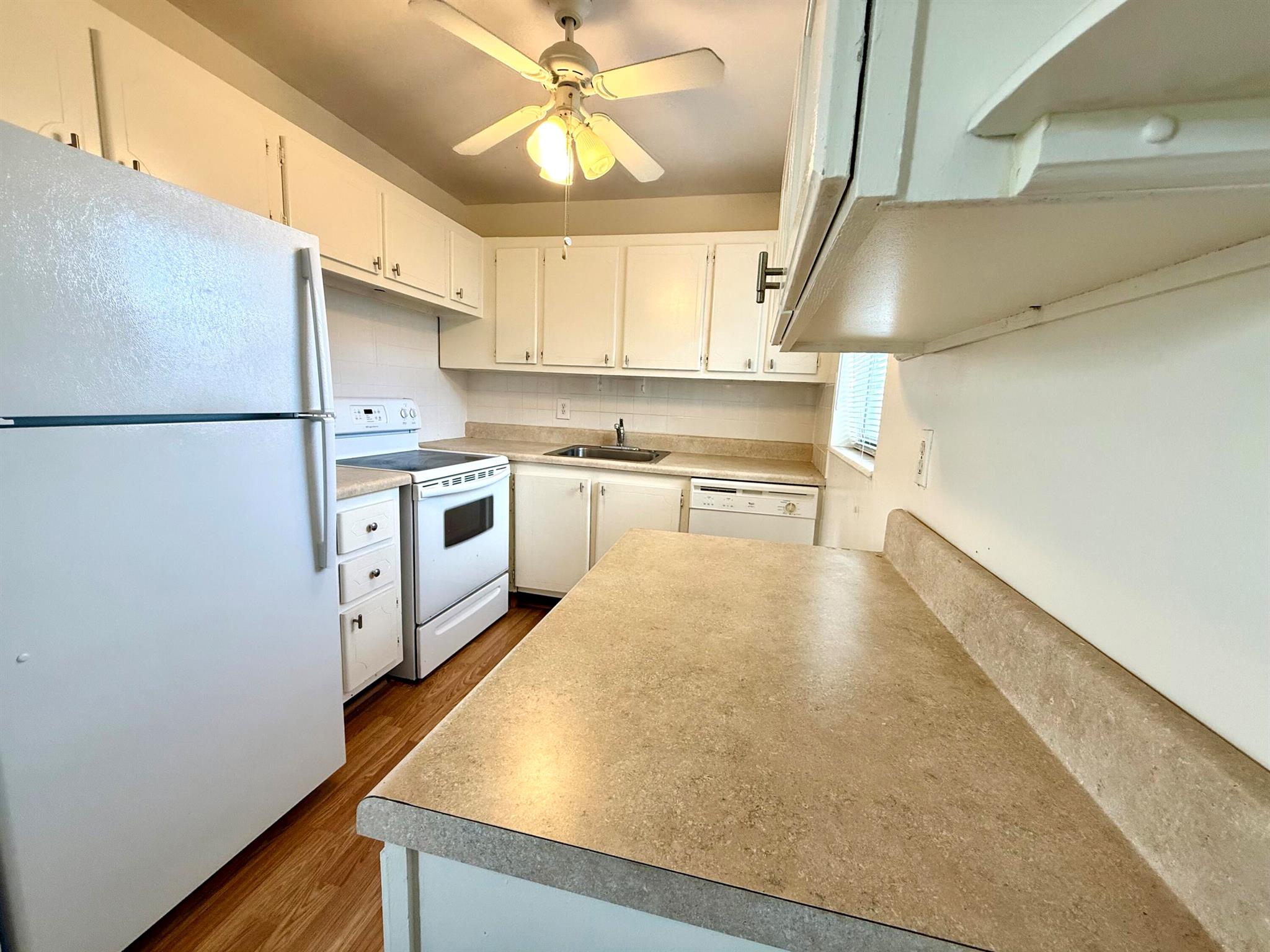 CENTURY VILLAGE - COVENTR - Residential