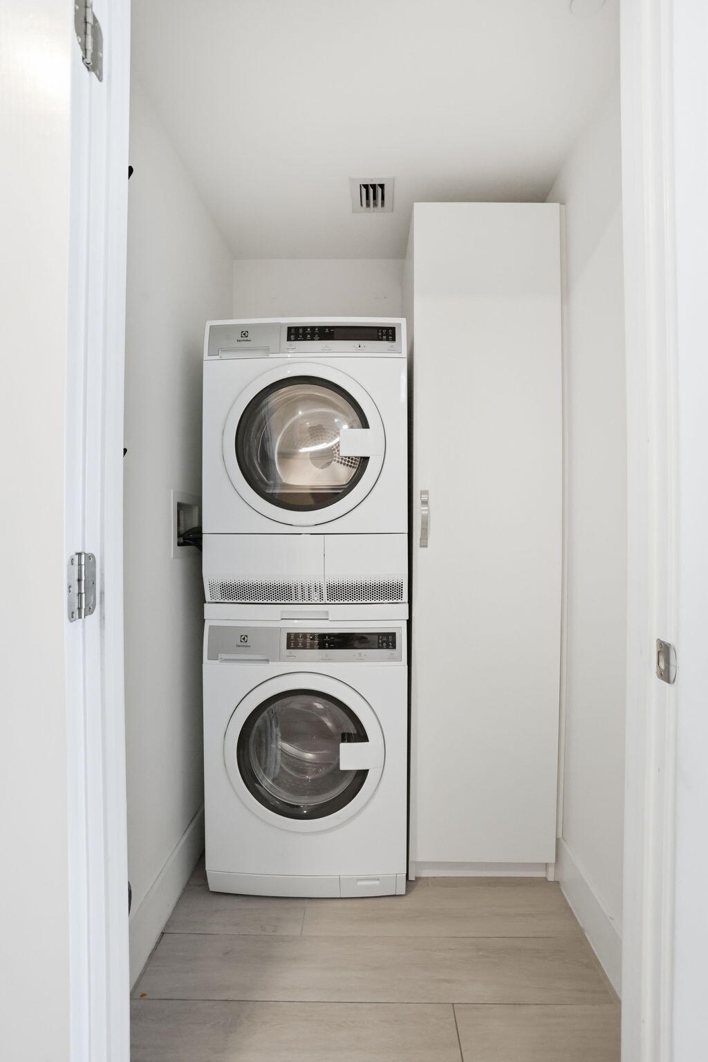 111 FIRST DELRAY CONDO - Residential Lease