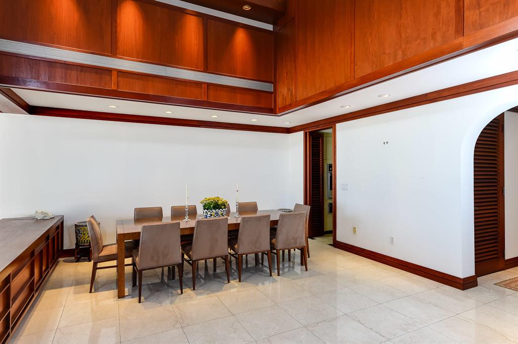 RESIDENCES AT SLOANS CURV - Residential