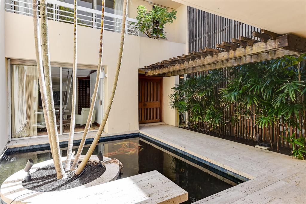 RESIDENCES AT SLOANS CURV - Residential